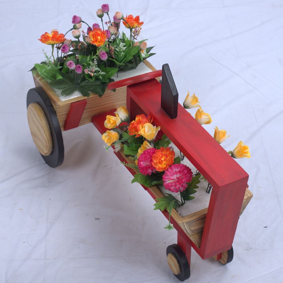 3 Wheel Flower Decor photo 4