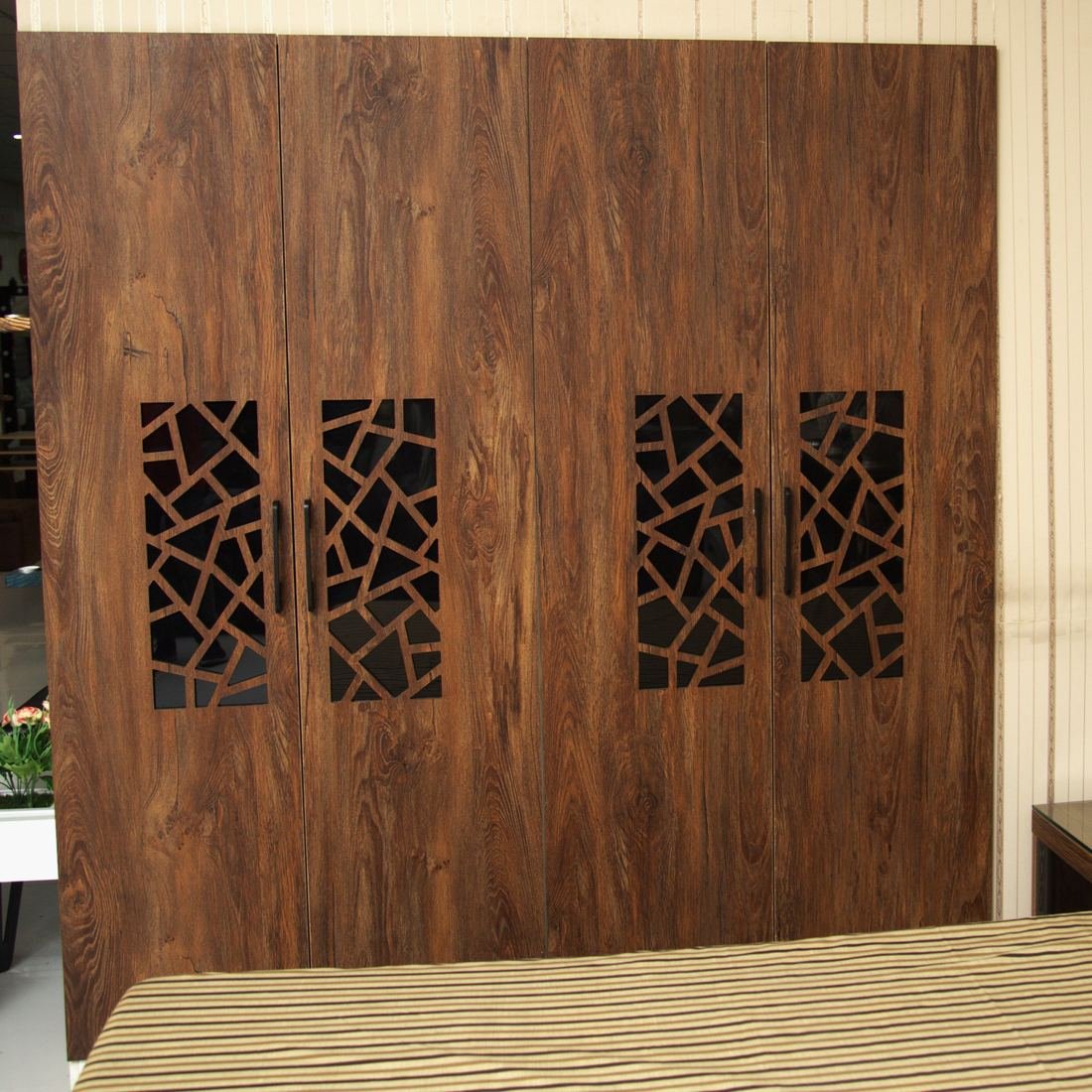 Crafted Bee Bed photo 4