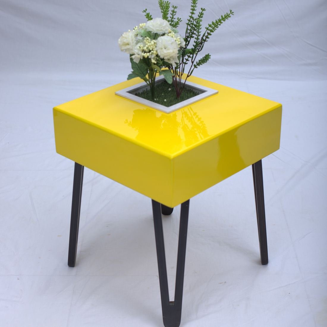 Flower Table photo 2