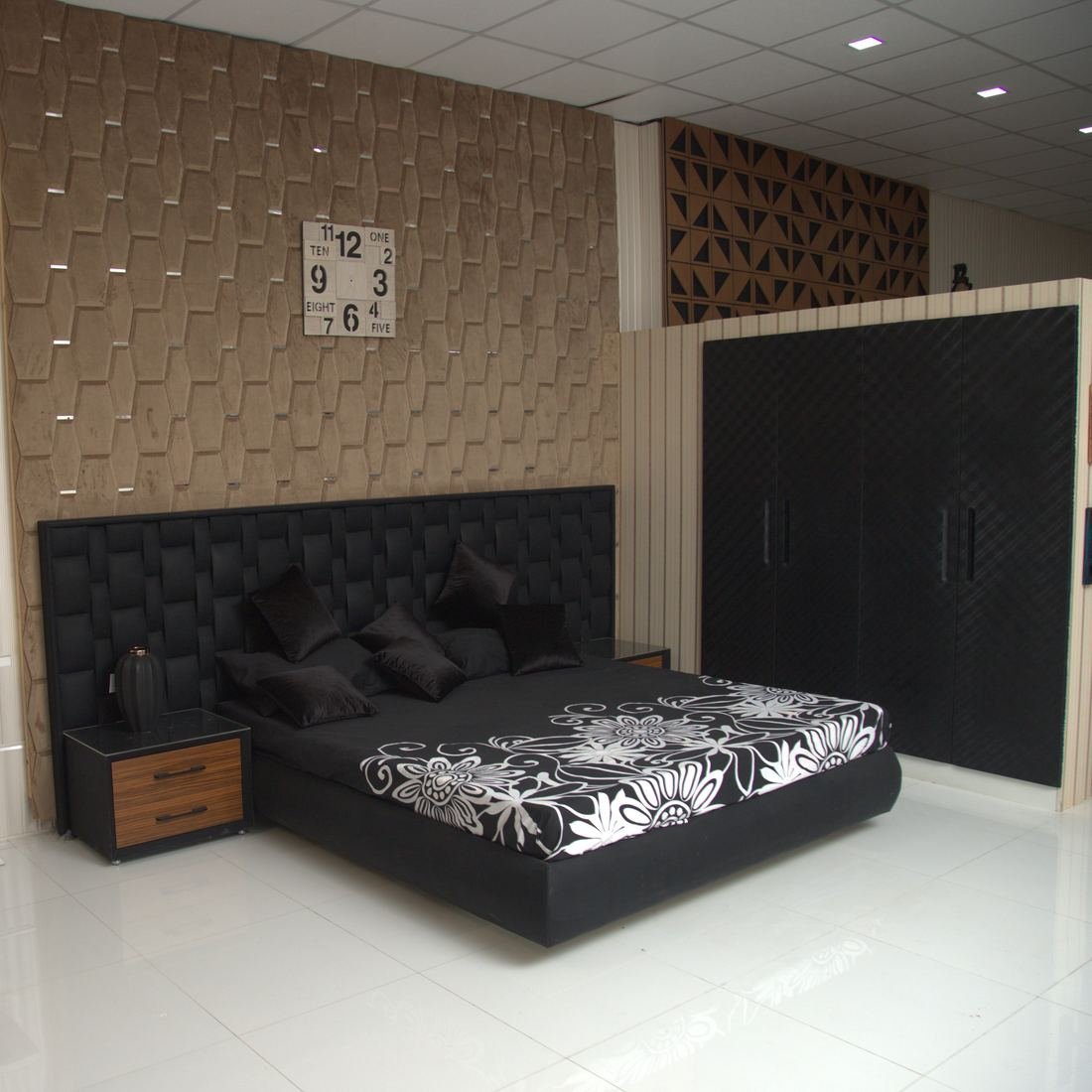 Long Black Bot Bed by Grains Home Pakistan